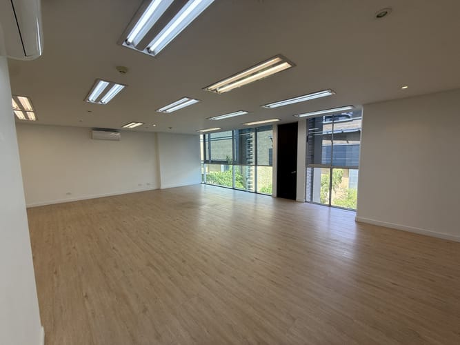 Oficina en arriendo en Los Balsos, Medellín, 83 m² · foto 18 de 20