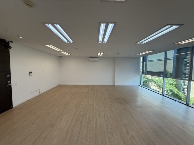 Oficina en arriendo en Los Balsos, Medellín, 83 m² · foto 19 de 20