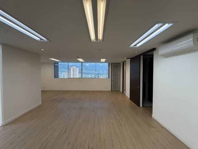 Oficina en arriendo en Los Balsos, Medellín, 83 m² · foto 20 de 20