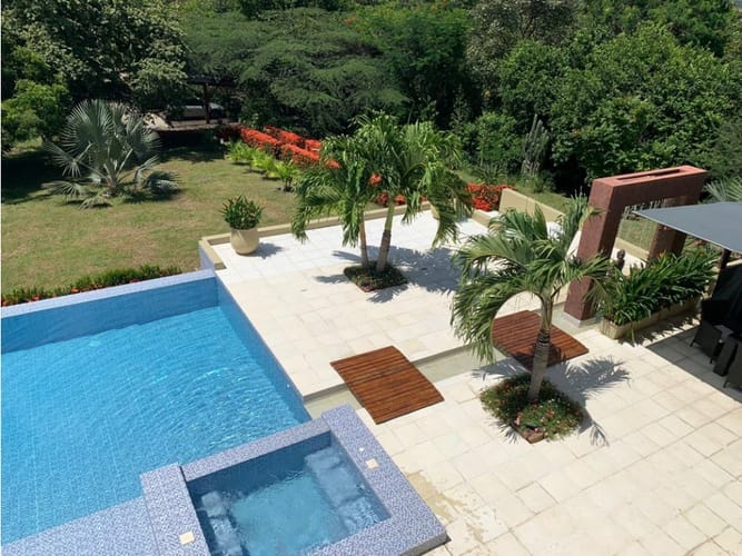 Casa de 5 alcobas en venta en Pubenza, Girardot, 520 m² · foto 4 de 24