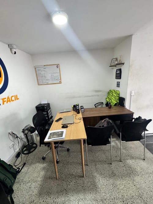 Local en arriendo en Simon Bolivar, Medellín, 30 m² · foto 3 de 8