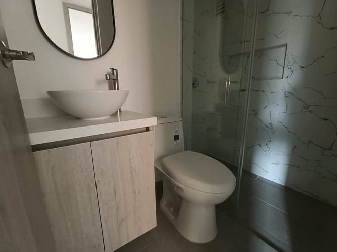 Apartamento de 3 alcobas en arriendo en Loma Del Escobero, Envigado, 98 m² · foto 9 de 14