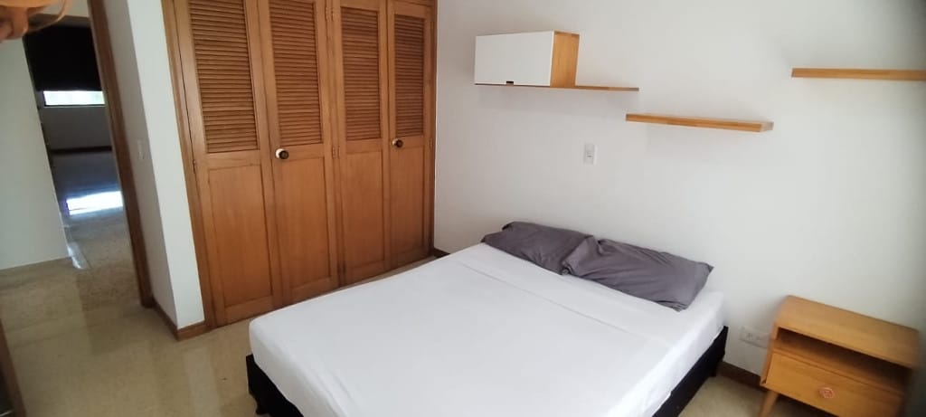 Apartamento de 3 alcobas en arriendo en Las Lomas, Medellín, 145 m² · foto 7 de 23