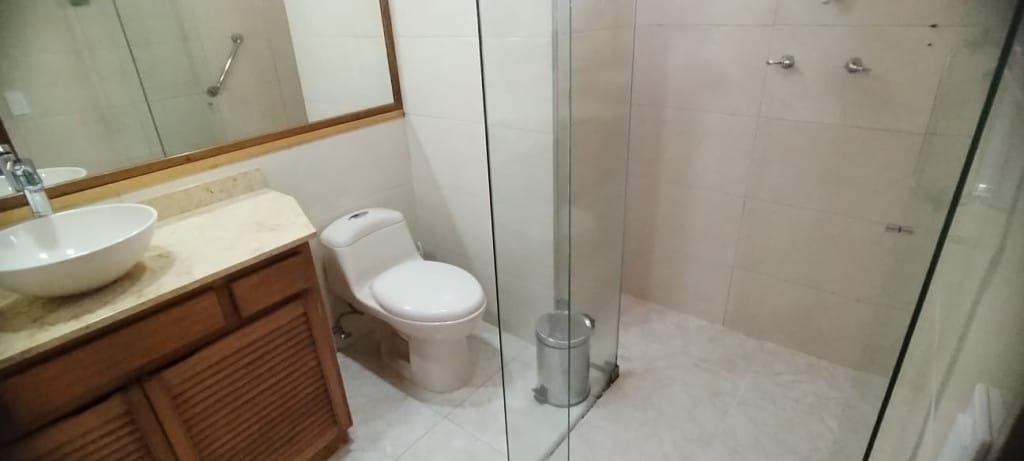 Apartamento de 3 alcobas en arriendo en Las Lomas, Medellín, 145 m² · foto 16 de 23