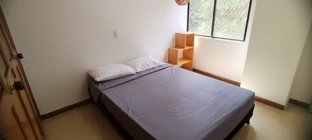 Apartamento de 3 alcobas en arriendo en Las Lomas, Medellín, 145 m² · foto 20 de 23