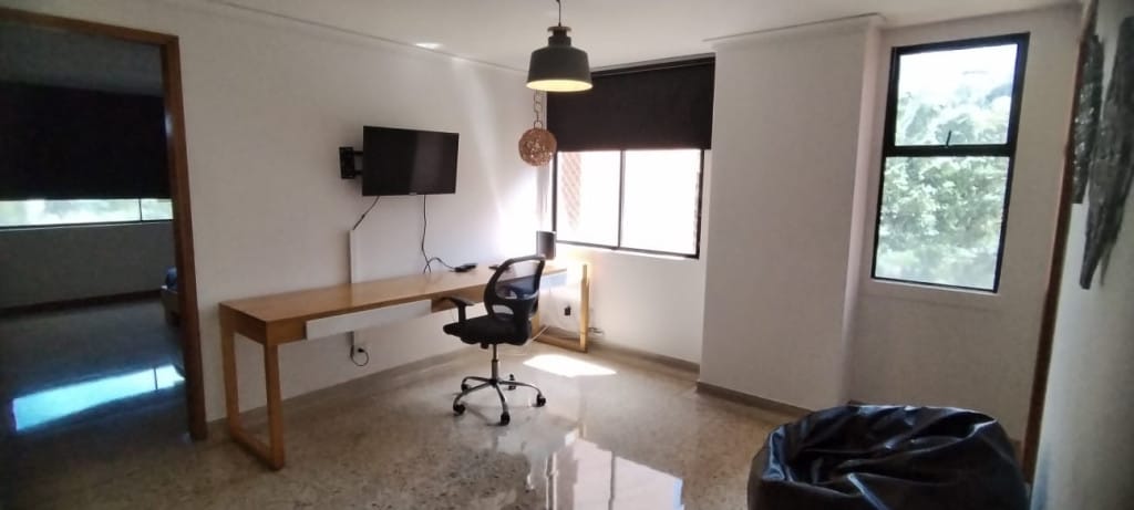Apartamento de 3 alcobas en arriendo en Las Lomas, Medellín, 145 m² · foto 21 de 23