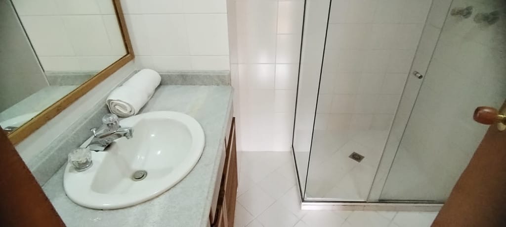 Apartamento de 3 alcobas en arriendo en Las Lomas, Medellín, 145 m² · foto 22 de 23