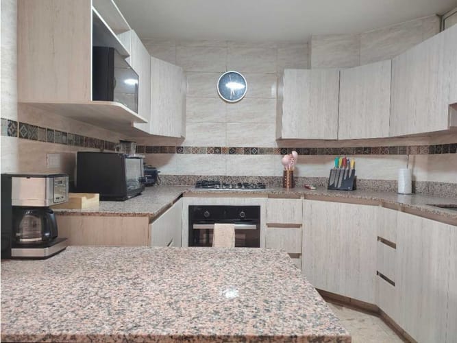 Casa de 3 alcobas en arriendo en Alejandria, Medellín, 170 m² · foto 7 de 23