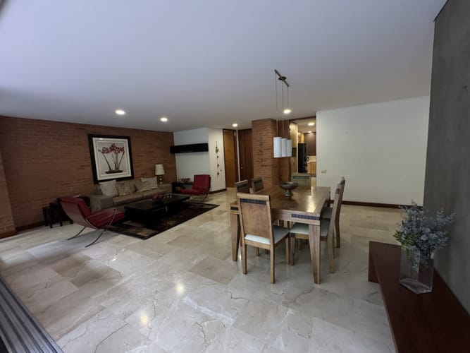 Apartamento de 3 alcobas en arriendo en La Florida, Medellín, 190 m² · foto 2 de 24