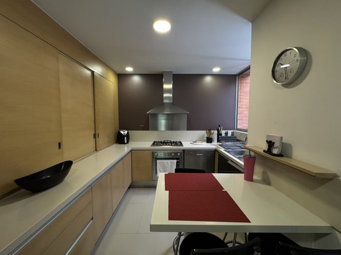 Apartamento de 3 alcobas en arriendo en La Florida, Medellín, 190 m² · foto 5 de 24