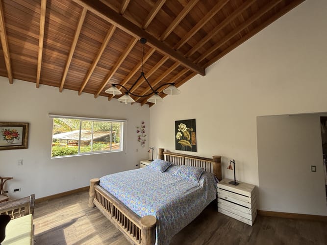 Casa de 4 alcobas en venta en El Tambo, La Ceja, 350 m² · foto 15 de 24