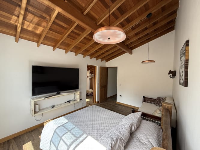 Casa de 4 alcobas en venta en El Tambo, La Ceja, 350 m² · foto 21 de 24