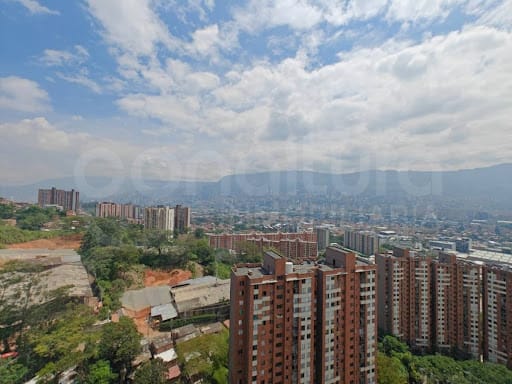 Apartamento de 3 alcobas en arriendo en Los Gomez, Itagüí, 60 m² · foto 12 de 13