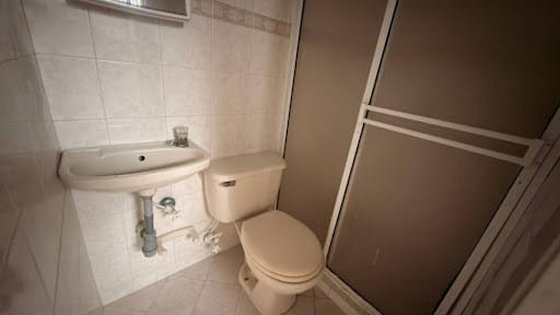 Casa de 3 alcobas en arriendo en Belén Rosales, Medellín, 200 m² · foto 12 de 23