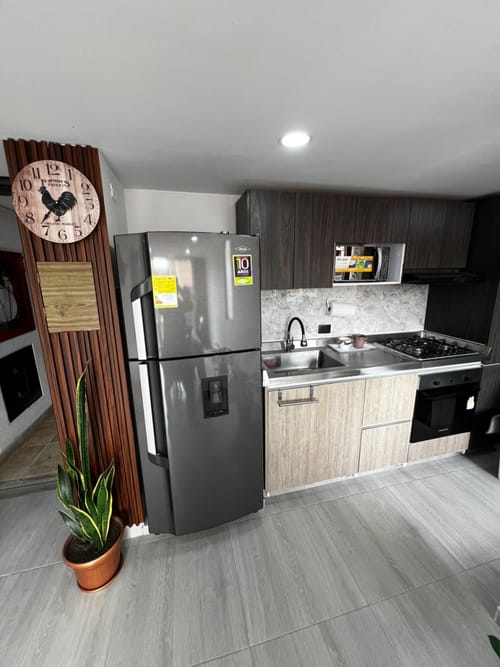 Apartamento de 3 alcobas en venta en Los Angeles, Madrid, 62 m² · foto 3 de 19