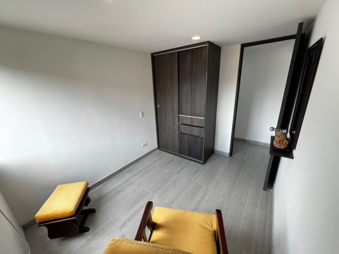 Apartamento de 3 alcobas en venta en Los Angeles, Madrid, 62 m² · foto 7 de 19