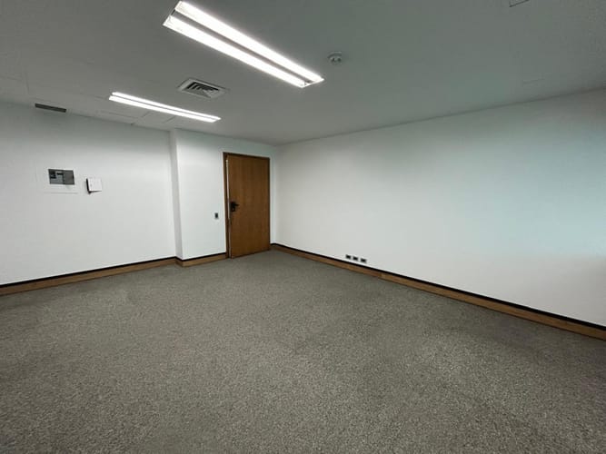 Oficina en arriendo en Milla De Oro, Medellín, 50 m² · foto 3 de 6