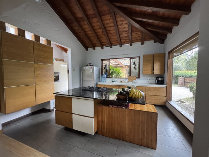 Casa de 4 alcobas en venta en Aeropuerto, Rionegro, 304 m² · foto 5 de 21