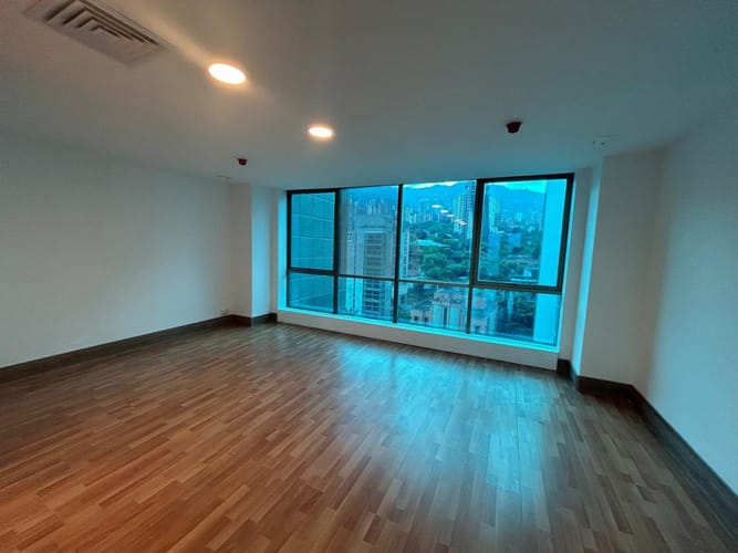 Oficina en arriendo en Milla De Oro, Medellín, 50 m² · foto 7 de 8
