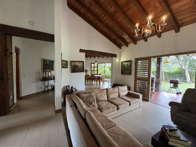 Casa de 4 alcobas en venta en Aeropuerto, Rionegro, 304 m² · foto 14 de 21