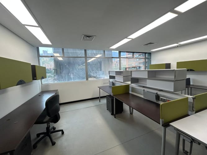 Oficina en arriendo en Villa Carlota, Medellín, 509 m² · foto 14 de 24