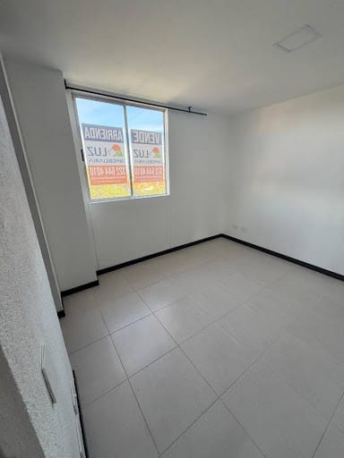 Apartamento de 2 alcobas en venta en Gualanday, Rionegro, 73 m² · foto 4 de 9