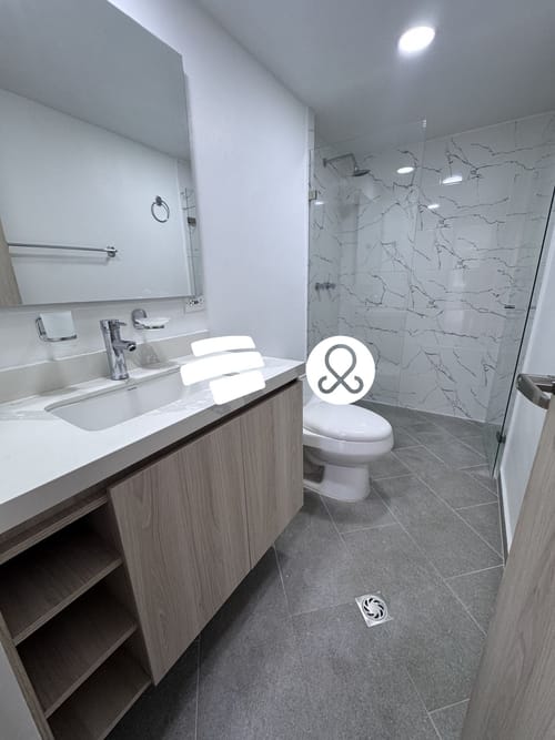 Apartamento de 3 alcobas en venta en La Florida, Medellín, 138 m² · foto 5 de 18