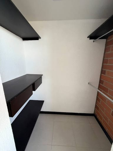 Apartamento de 2 alcobas en venta en Gualanday, Rionegro, 73 m² · foto 6 de 9