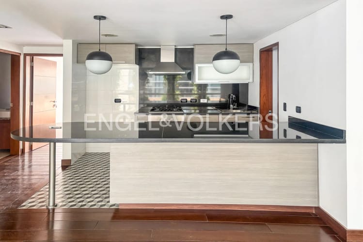 Apartamento de 1 alcoba en arriendo en Santa Barbara, Bogotá, 88 m² · foto 4 de 11