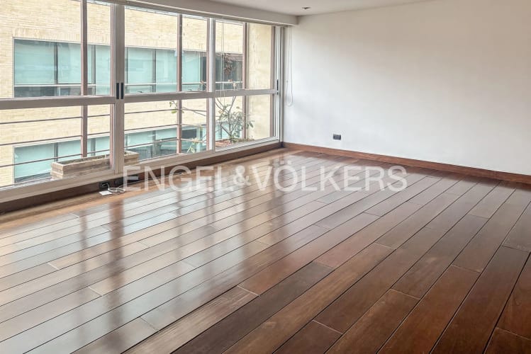 Apartamento de 1 alcoba en arriendo en Santa Barbara, Bogotá, 88 m² · foto 2 de 11