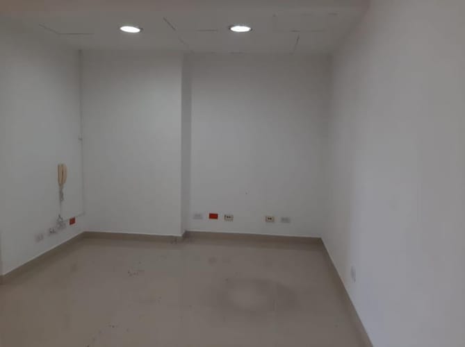 Oficina en venta en La Florida, Medellín, 50 m² · foto 4 de 6