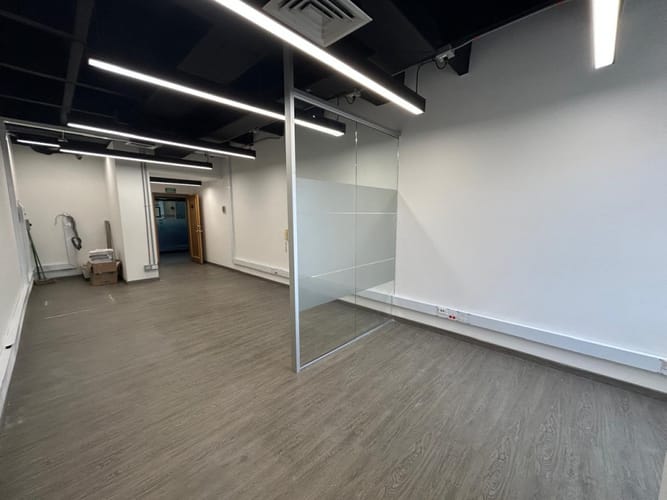 Oficina en arriendo en Milla De Oro, Medellín, 48 m² · foto 7 de 8