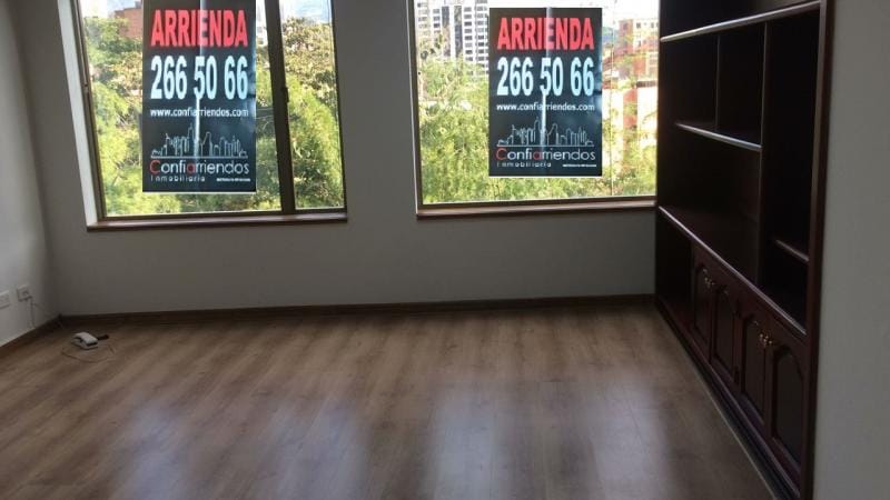 Oficina en arriendo en Astorga, Medellín, 38 m² · foto 2 de 5
