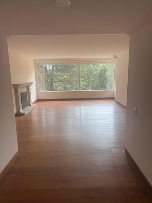 Apartamento de 3 alcobas en venta en La Cabrera, Bogotá, 236 m² · foto 4 de 21