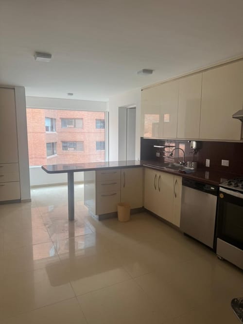 Apartamento de 3 alcobas en venta en La Cabrera, Bogotá, 236 m² · foto 6 de 21