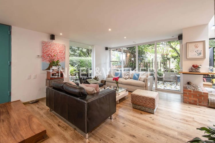 Casa de 3 alcobas en venta en Niza, Bogotá, 130 m² · foto 2 de 24