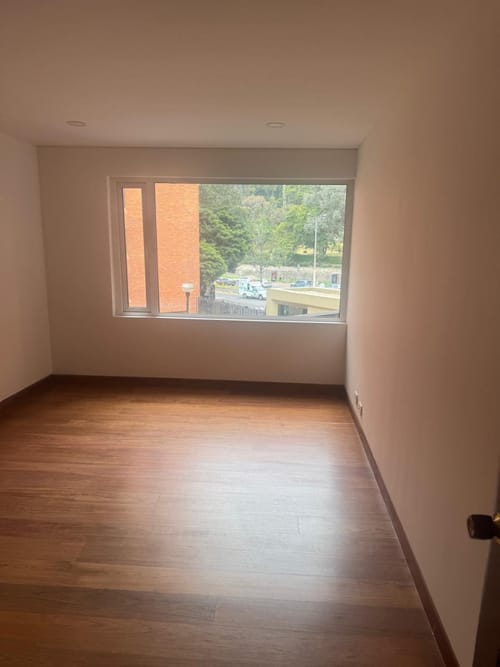 Apartamento de 3 alcobas en venta en La Cabrera, Bogotá, 236 m² · foto 14 de 21