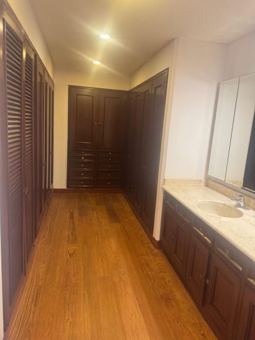 Apartamento de 3 alcobas en venta en La Cabrera, Bogotá, 236 m² · foto 15 de 21