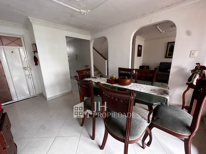 Apartamento de 4 alcobas en venta en Mejoras Publicas, Bucaramanga, 178 m² · foto 3 de 17