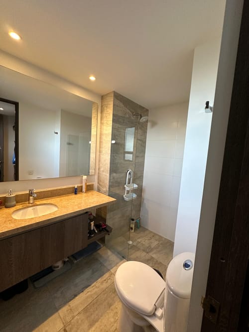Apartamento de 2 alcobas en venta en Prado Pinzon, Bogotá, 67 m² · foto 10 de 14