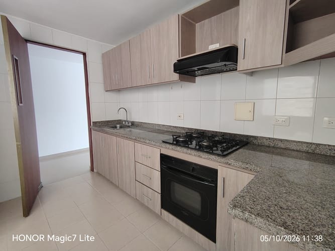 Apartamento de 3 alcobas en arriendo en Ciudad Jardin, Cali, 92 m² · foto 7 de 24