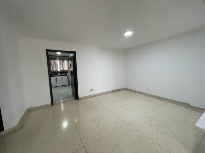 Apartamento de 3 alcobas en venta en Altos Del Prado, Barranquilla, 142 m² · foto 3 de 18