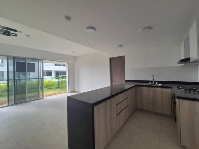 Apartamento de 2 alcobas en arriendo en Serena Del Mar, Cartagena, 63 m² · foto 3 de 16