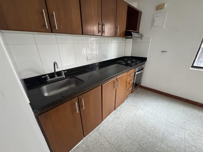 Casa de 3 alcobas en arriendo en Las Lomitas, Sabaneta, 55 m² · foto 3 de 22