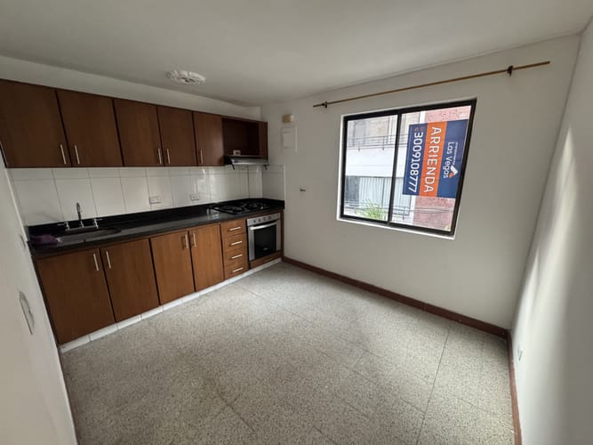 Casa de 3 alcobas en arriendo en Las Lomitas, Sabaneta, 55 m² · foto 5 de 22