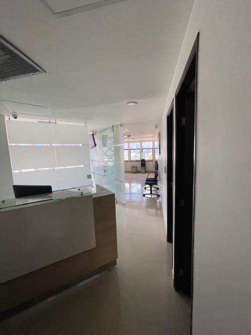 Oficina en venta en La Alpujarra, Medellín, 45 m² · foto 5 de 6