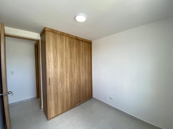 Apartamento de 2 alcobas en venta en Cimarronas, Rionegro, 56 m² · foto 4 de 9