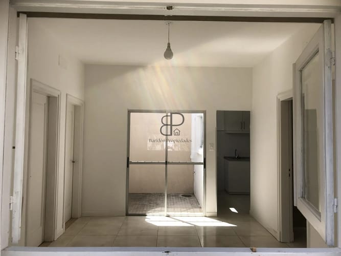 Alquiler Apartamento 2 Dormitorios Reducto con patio · Foto 2