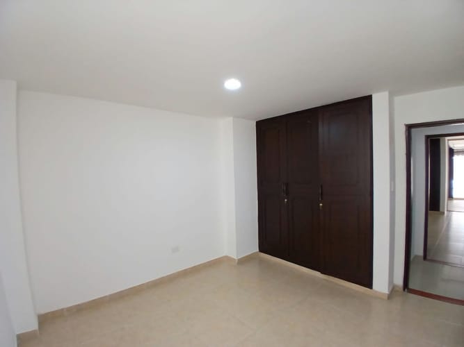 Apartamento de 3 alcobas en arriendo en San Vicente, Cali, 127 m² · foto 19 de 24