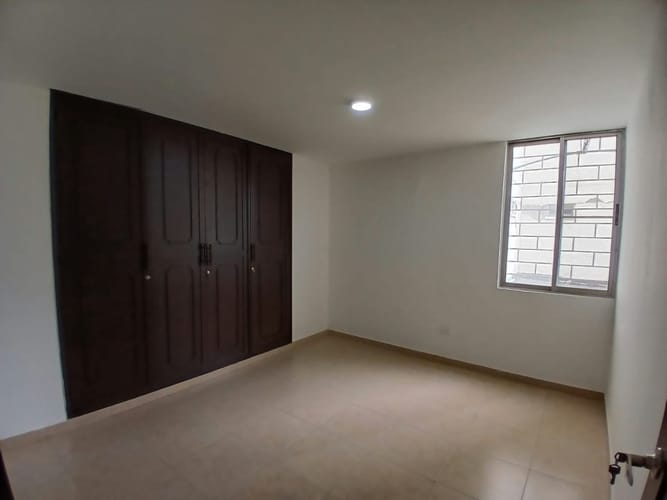 Apartamento de 3 alcobas en arriendo en San Vicente, Cali, 127 m² · foto 20 de 24